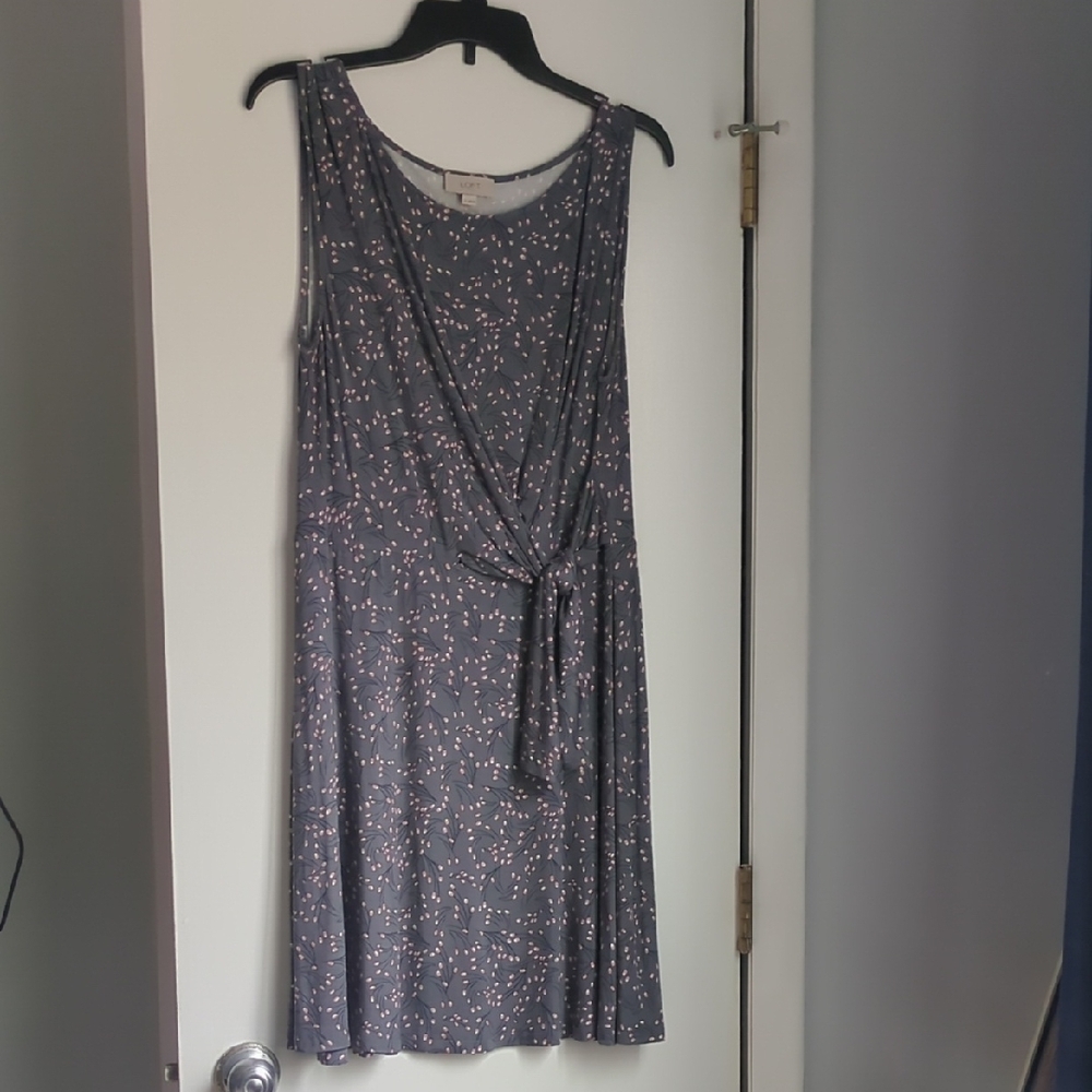 Elegant Gray Sleeveless Dress